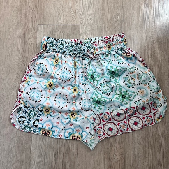Zara Floral Printed Pull-On Drawstring Satin Shorts Size Large - Picture 4 of 10